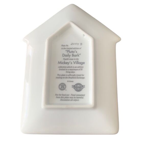 Vintage Disney Retired Pluto’s Daily Bark Mickey’s Village House Plaque - Picture 3 of 7